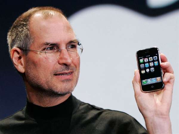 Với iPhone 8 Tim Cook đang “phá nát” mọi nguyên tắc của Apple